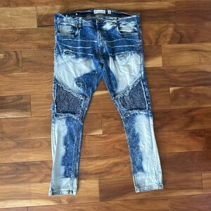 Evolution in Design Distressed Slim Jeans size 40x32